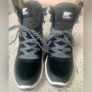 BNWOT Sorel Waterproof Boots